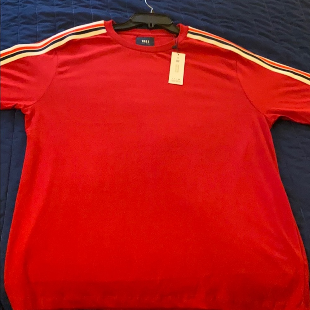 Short sleeve shirt new with tag